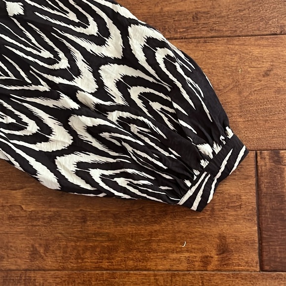 ZARA PRINTED CUT-OUT DETAIL MIDI DRESS - Picture 10 of 13